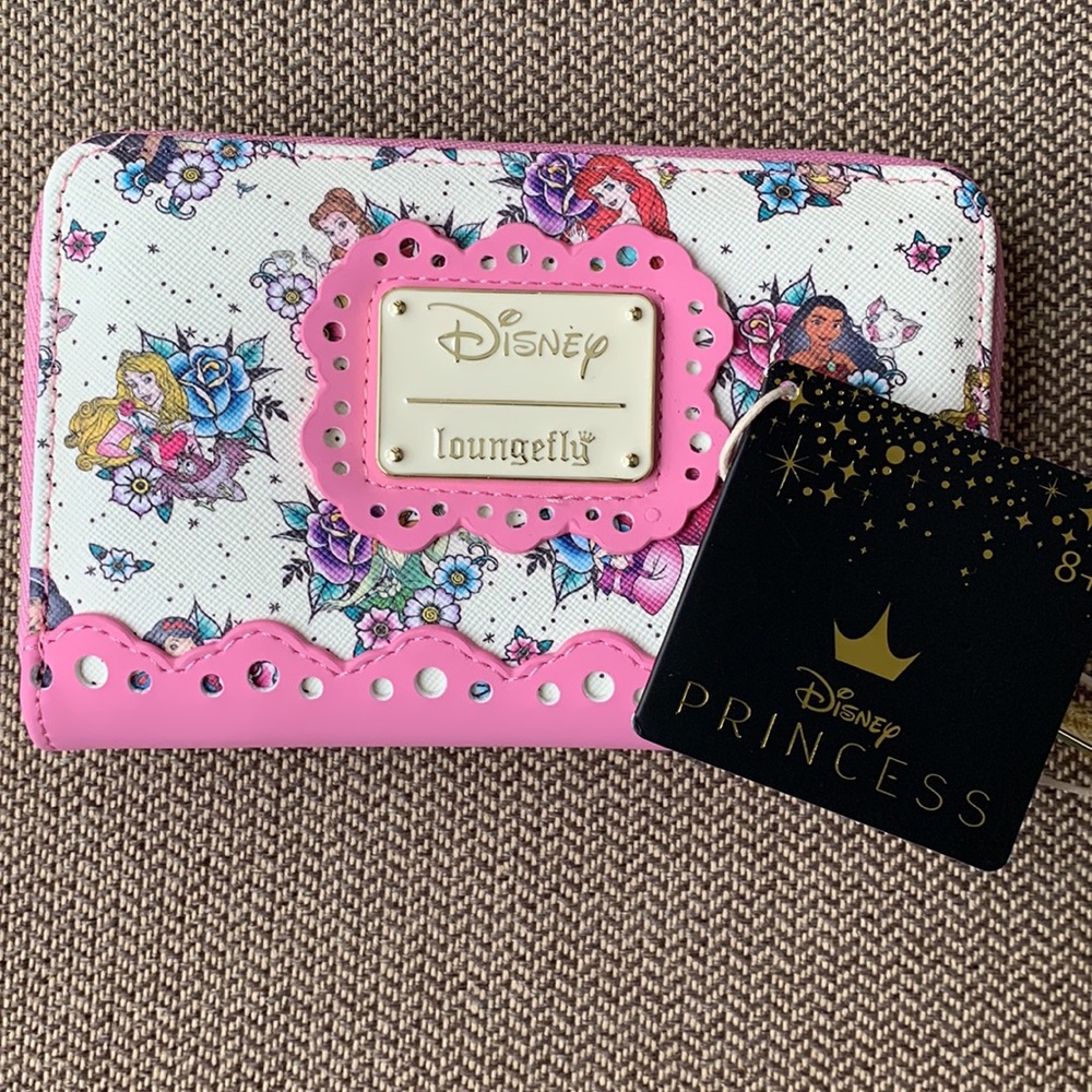 FINAL PRICE! Loungefly Disney Princess Tattoo AOP Zip Around Wallet - Picture 15 of 15
